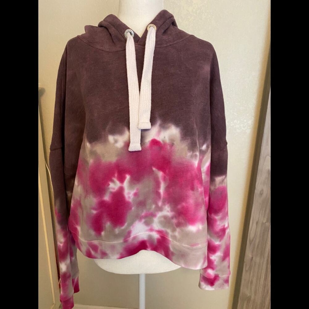 NWT Calvin Klein sweatshirt hooded
